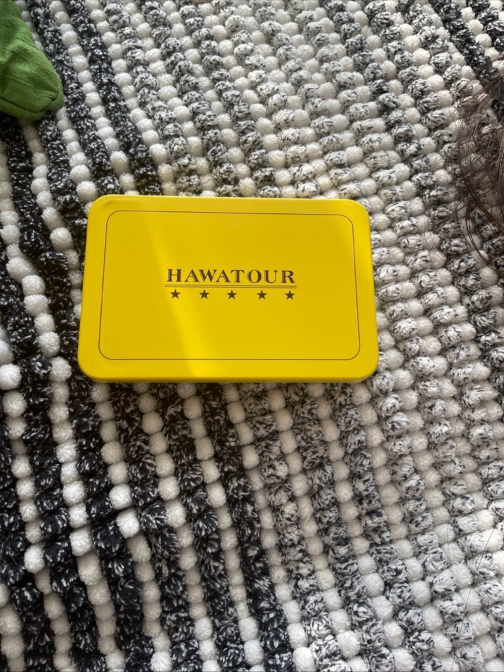 HAWATOUR nail clipper set in Metal Tin Case